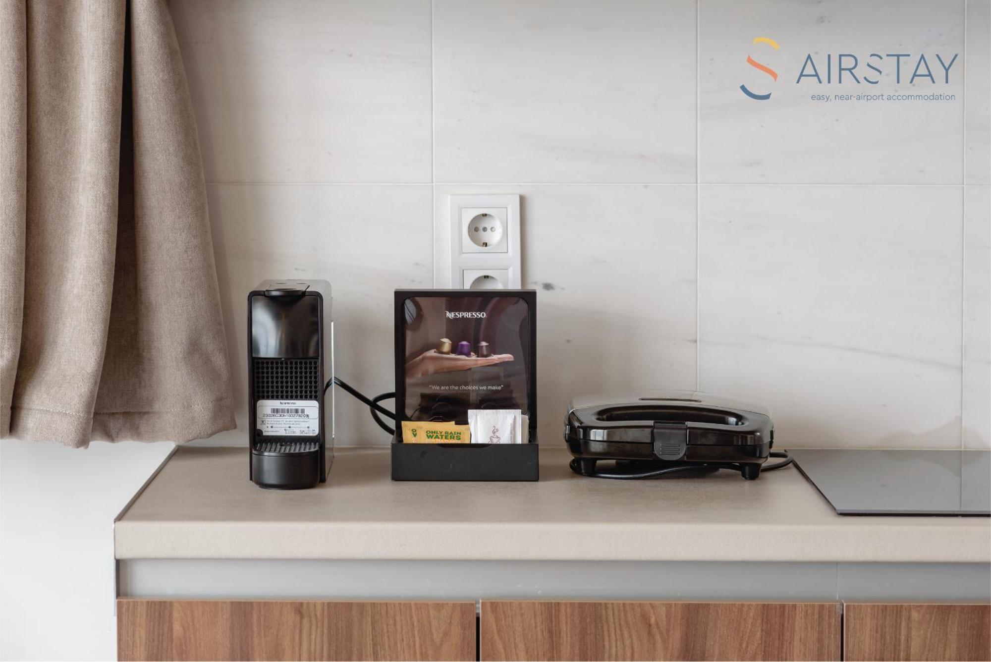 Akali Apartment Airport By Airstay Spata  Bagian luar foto